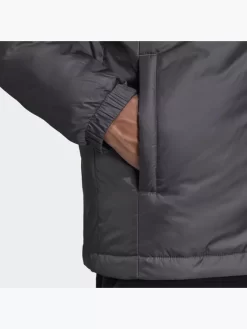 Adidas Essentials Insulated Hooded Jacke -Sportmode 8012 HE2977 P2